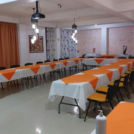 Hotel Yurupary Leticia Bagian luar foto