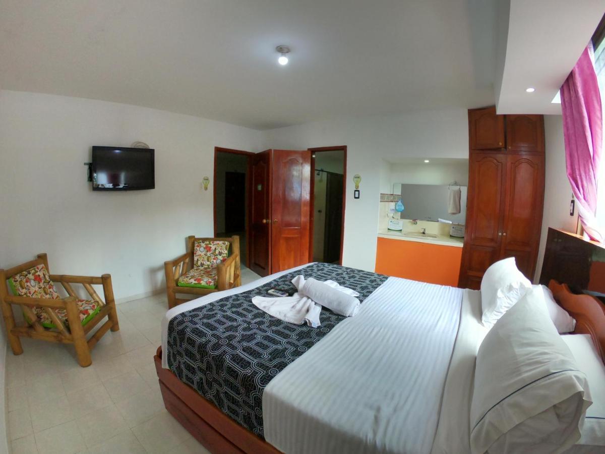 Hotel Yurupary Leticia Bagian luar foto