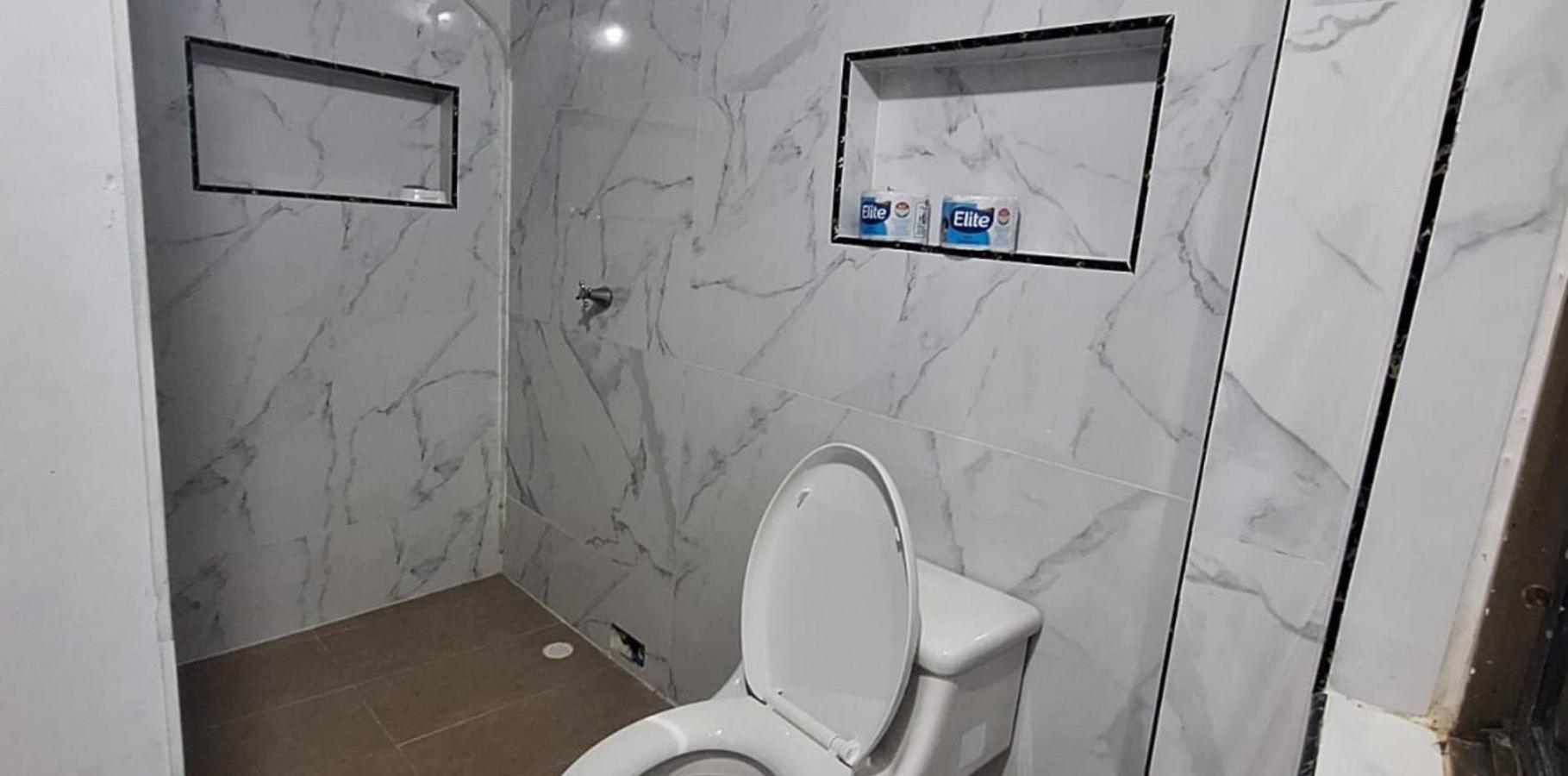 Hotel Yurupary Leticia Bagian luar foto